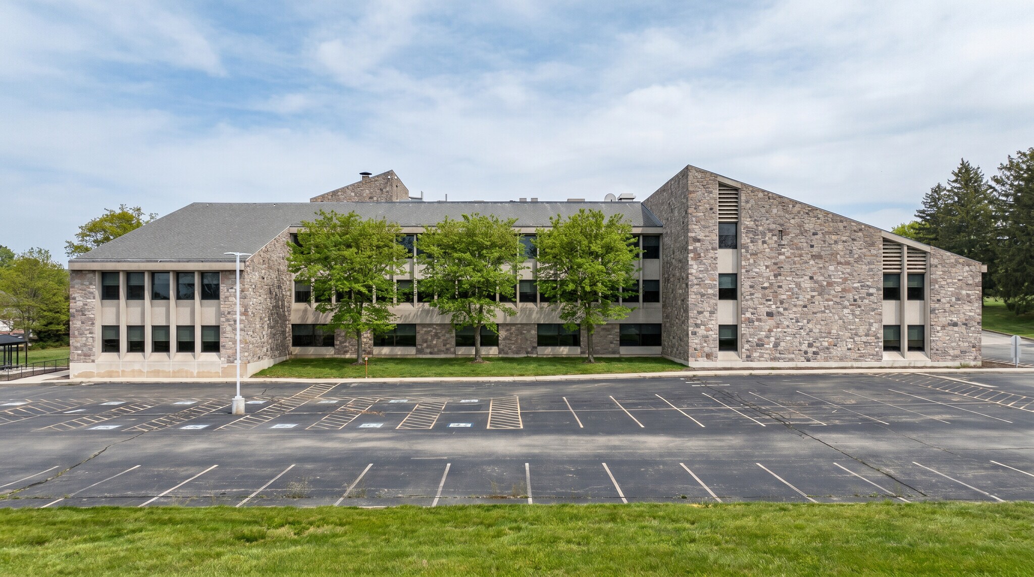 2501 Wilmington Rd, New Castle, PA à louer Photo du bâtiment- Image 1 de 18