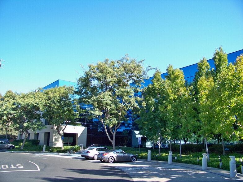 10815 Rancho Bernardo Rd, San Diego, CA for lease - Building Photo - Image 2 of 14