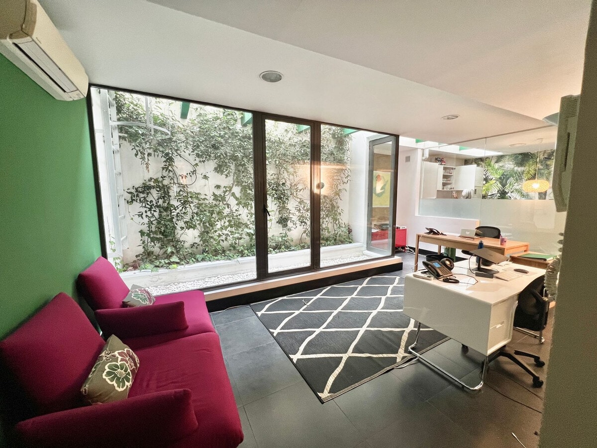 Madrid, MAD 28006 -  -  - Interior Photo - Image 1 of 9