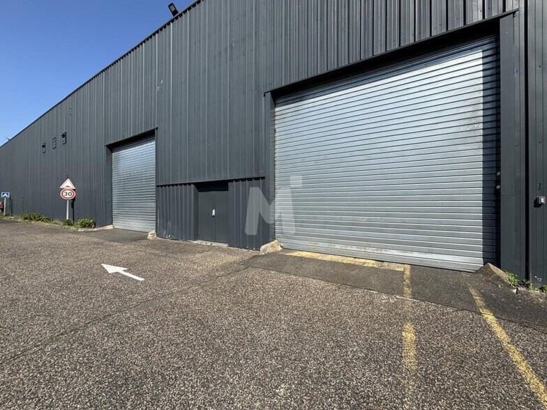 Avenue Du 1er Mai, Palaiseau for lease - Building Photo - Image 3 of 11