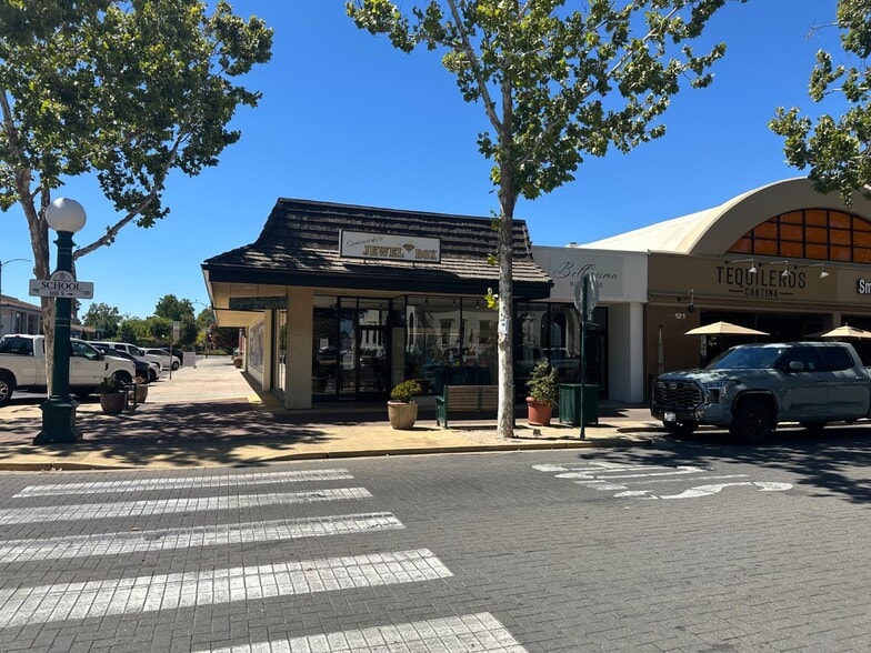 123-125 S School St, Lodi, CA for sale - Building Photo - Image 2 of 7
