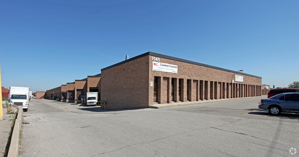 1545 Britannia Rd E, Mississauga, ON à louer - Photo du bâtiment - Image 2 de 8