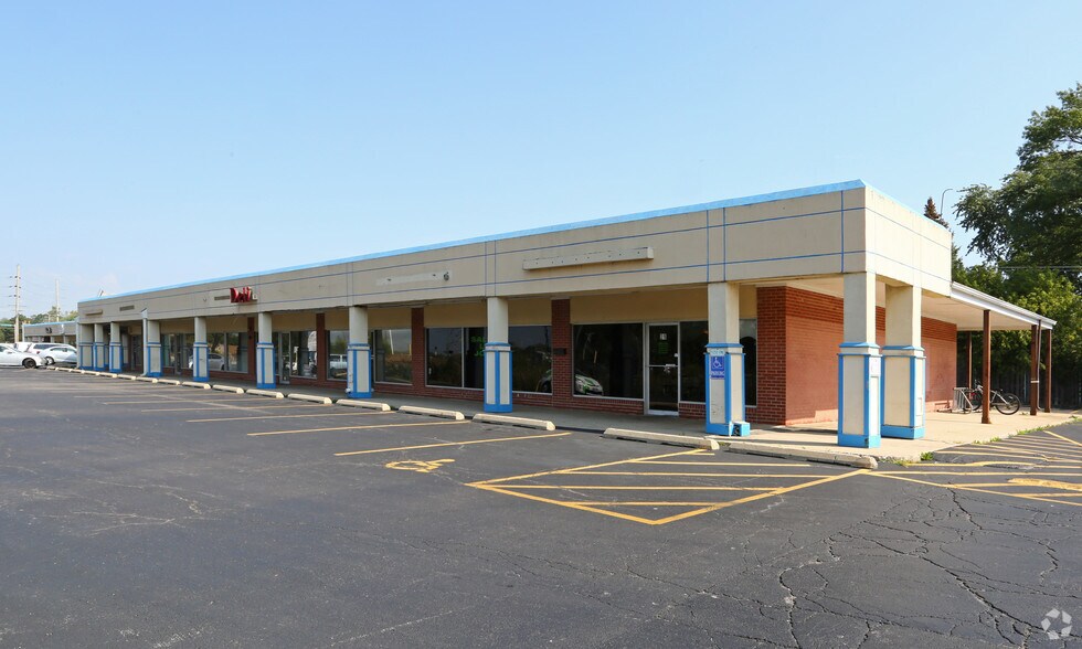 1-55 S Wolf Rd, Prospect Heights, IL à vendre - Photo du bâtiment - Image 2 de 4