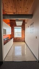 590 Means St NW, Atlanta, GA for lease Interior Photo- Image 1 of 6