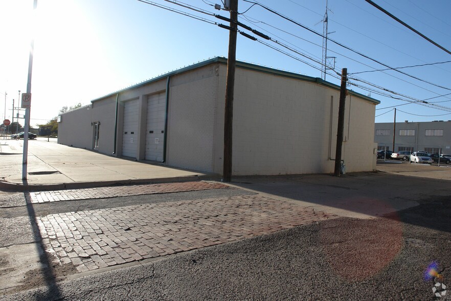 1515 Avenue J, Lubbock, TX à vendre - Photo du bâtiment - Image 2 de 14