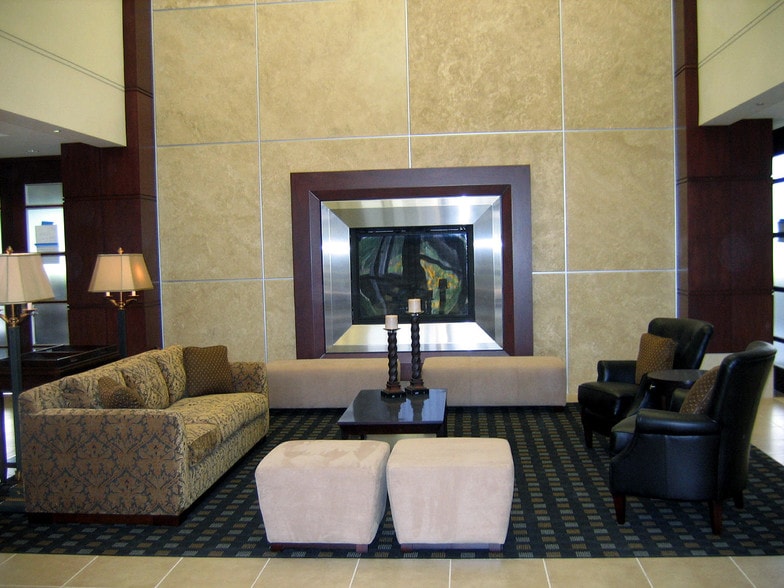 3701 Corporate Pky, Center Valley, PA for lease - Interior Photo - Image 3 of 8