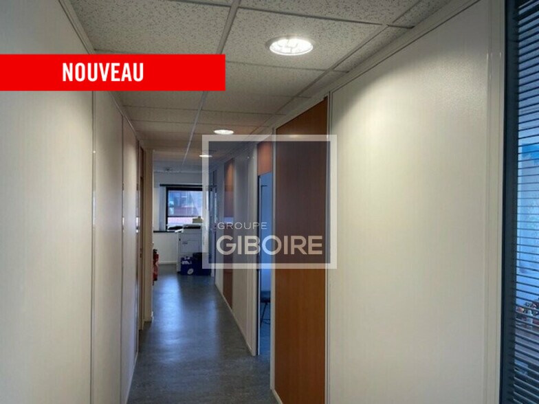 Bureau dans Saint-Grégoire à vendre - Photo intérieure - Image 3 de 8