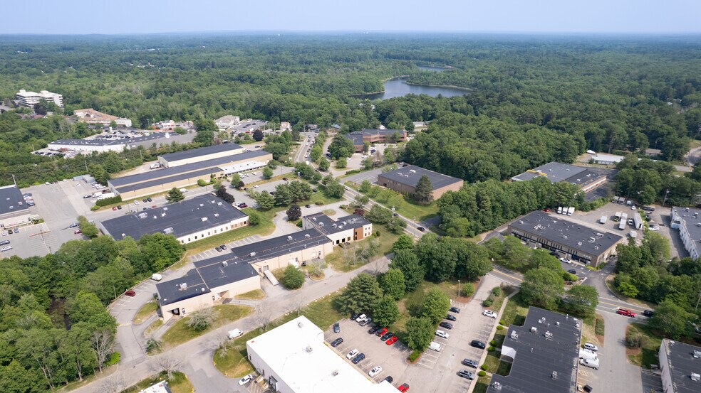 40 Reservoir Park Dr, Rockland, MA à louer - Photo du bâtiment - Image 3 de 11