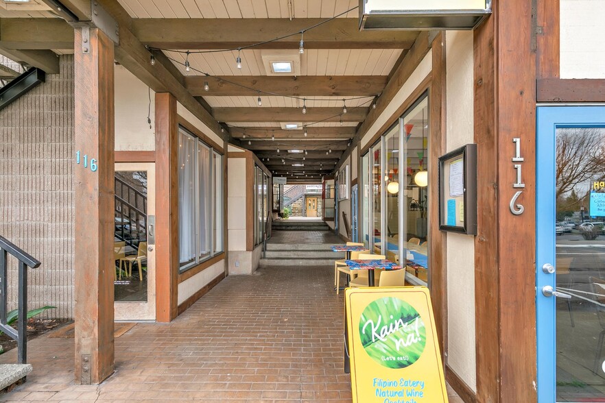 116 Lithia Way, Ashland, OR à vendre - Photo du bâtiment - Image 3 de 36
