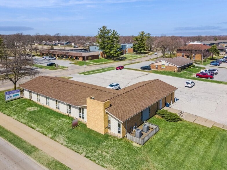 101 NE Trilein Dr, Ankeny, IA à louer - Photo du bâtiment - Image 1 de 8