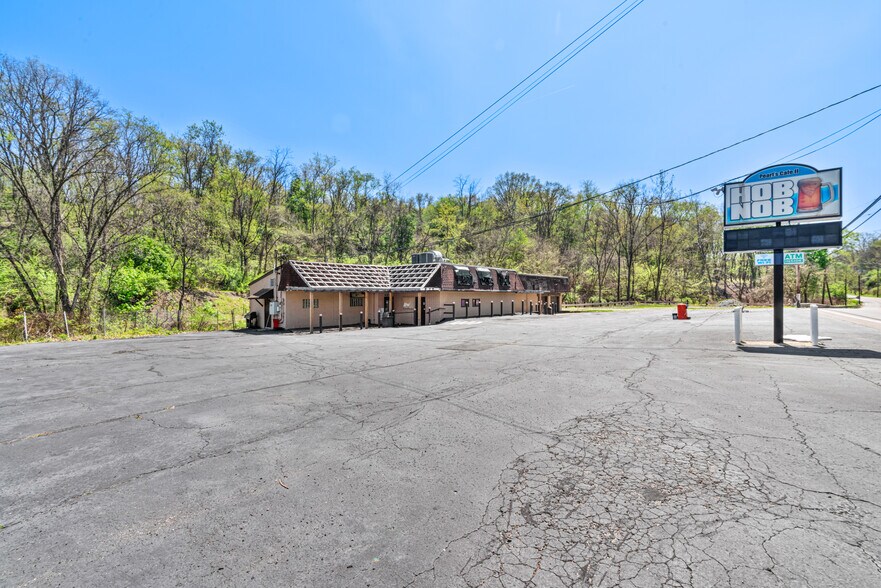 4025 Homestead Duquesne Rd, West Mifflin, PA à vendre - Photo principale - Image 1 de 7