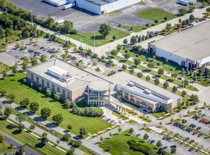 377 W River Woods Pky, Milwaukee, WI - Aérien Vue de la carte