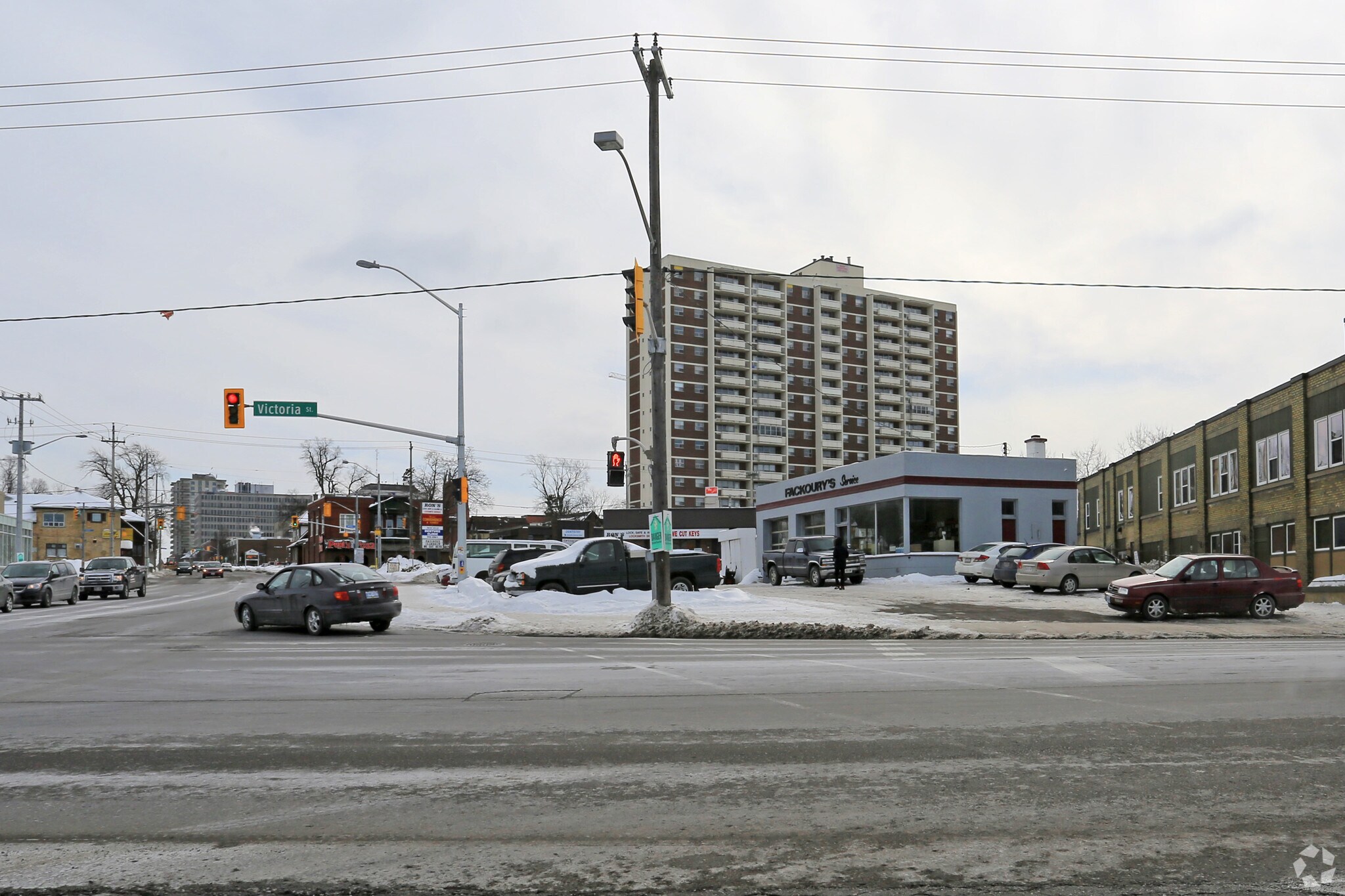 111 Weber St W, Kitchener, ON for sale Primary Photo- Image 1 of 1