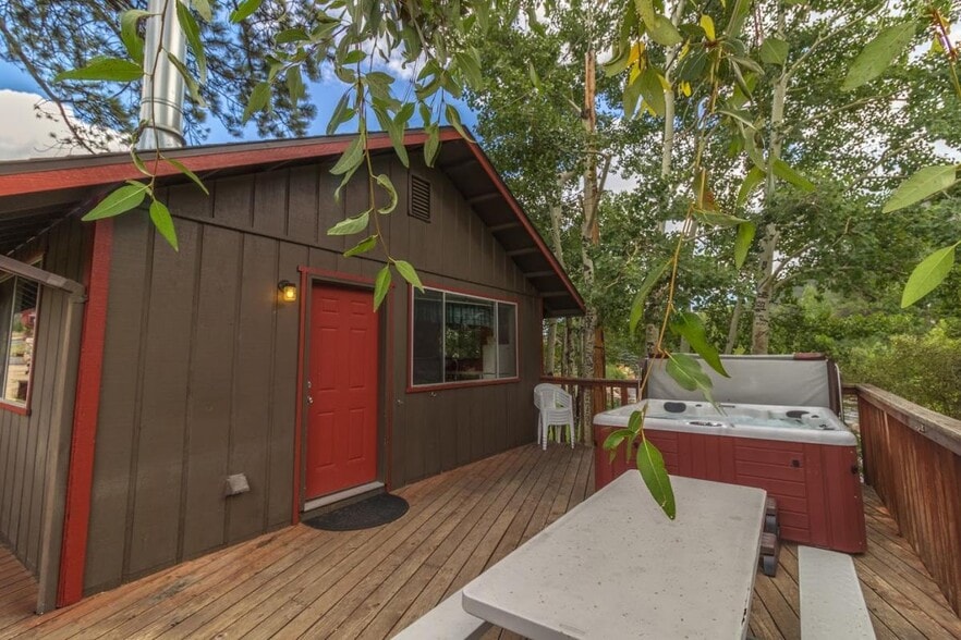 710 Moraine Ave, Estes Park, CO for sale - Building Photo - Image 3 of 15