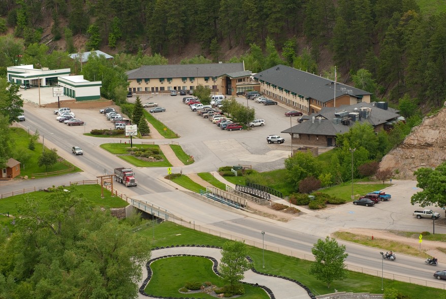 304 Cliff St, Deadwood, SD for sale - Aerial - Image 3 of 18