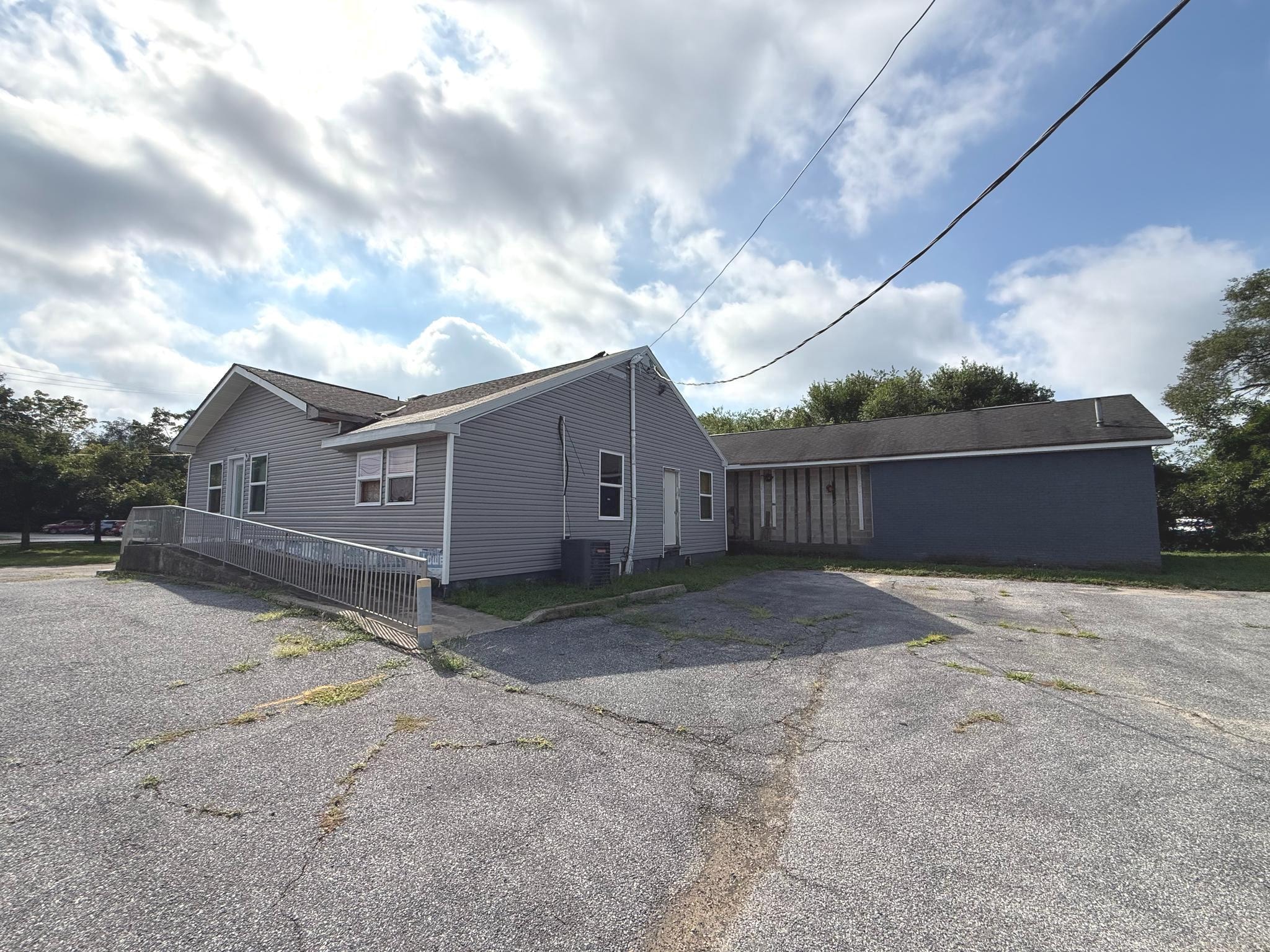 10 Sidney Ln, Willingboro, NJ for sale Primary Photo- Image 1 of 31
