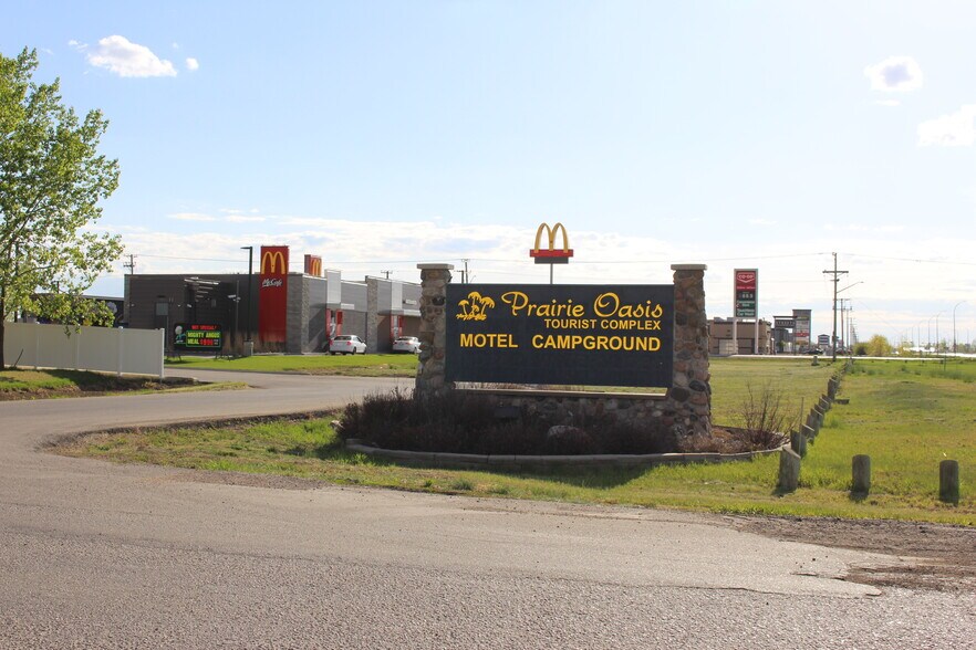 955 Thatcher Dr E, Moose Jaw, SK à vendre - Photo principale - Image 1 de 1