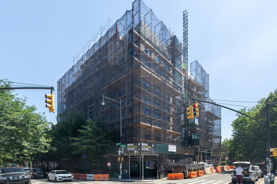 705 Franklin Ave, Brooklyn, NY à louer - Photo principale - Image 2 de 2