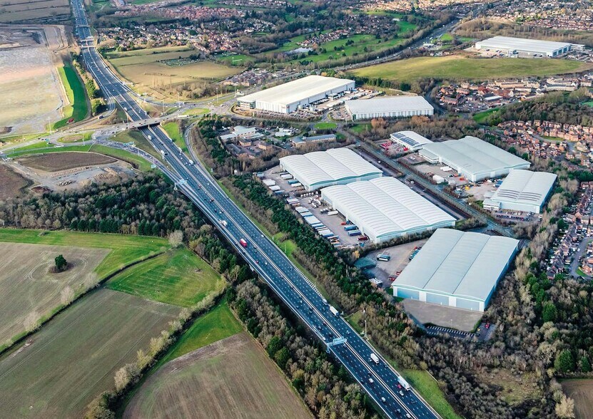 Cheaney Dr, Northampton à louer - Photo du bâtiment - Image 3 de 11