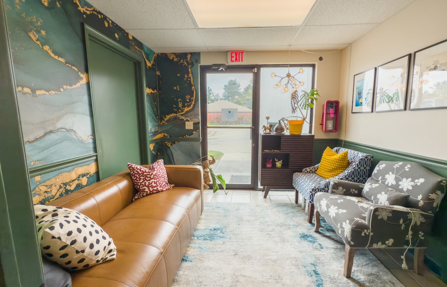 2955 Market St, Christiansburg, VA for lease - Building Photo - Image 2 of 6