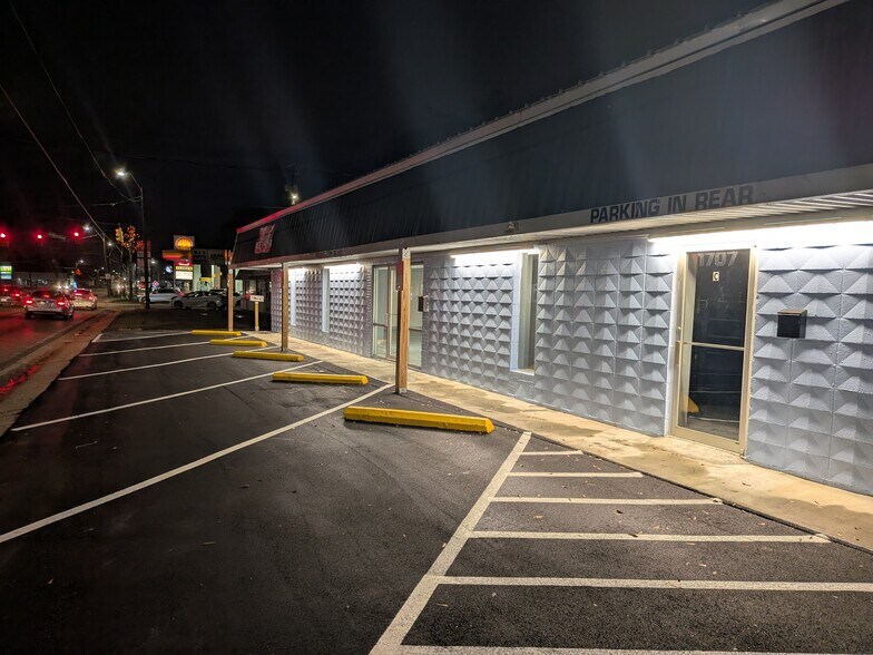 1707 Pass Rd, Biloxi, MS à vendre - Photo du bâtiment - Image 3 de 28