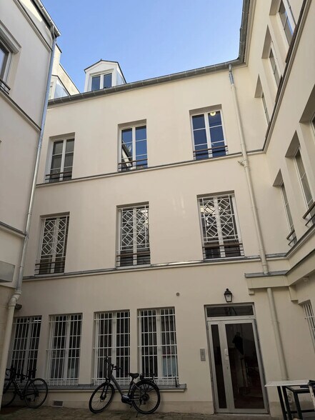 18 Passage Du Chantier, Paris à louer - Photo du bâtiment - Image 1 de 10