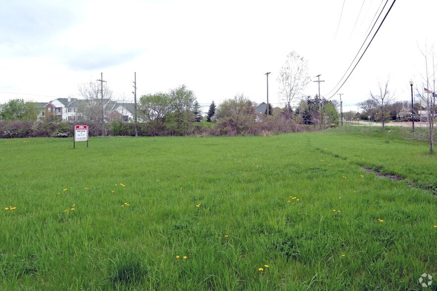 57445 Grand River Ave, New Hudson, MI for lease - Primary Photo - Image 1 of 3