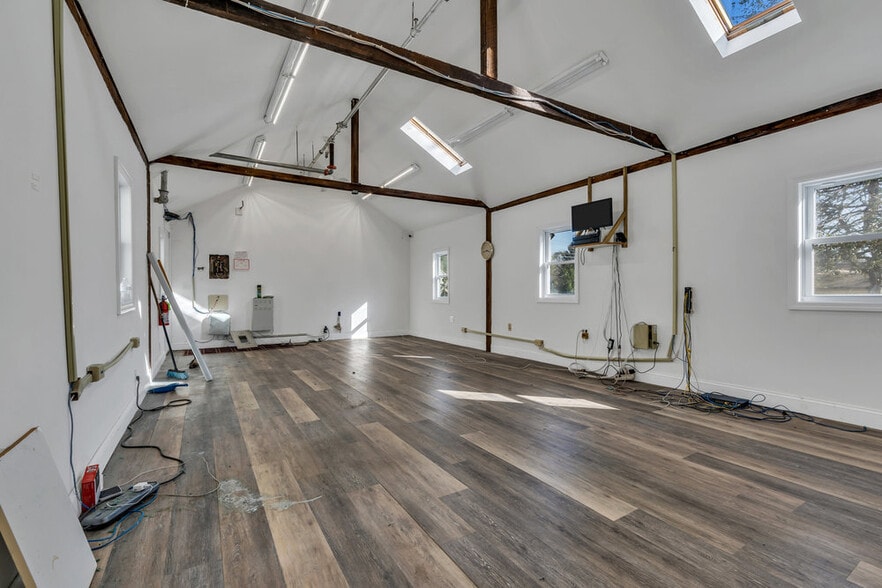 3209 Atlantic Ave, Allenwood, NJ à vendre - Photo intérieure - Image 2 de 20