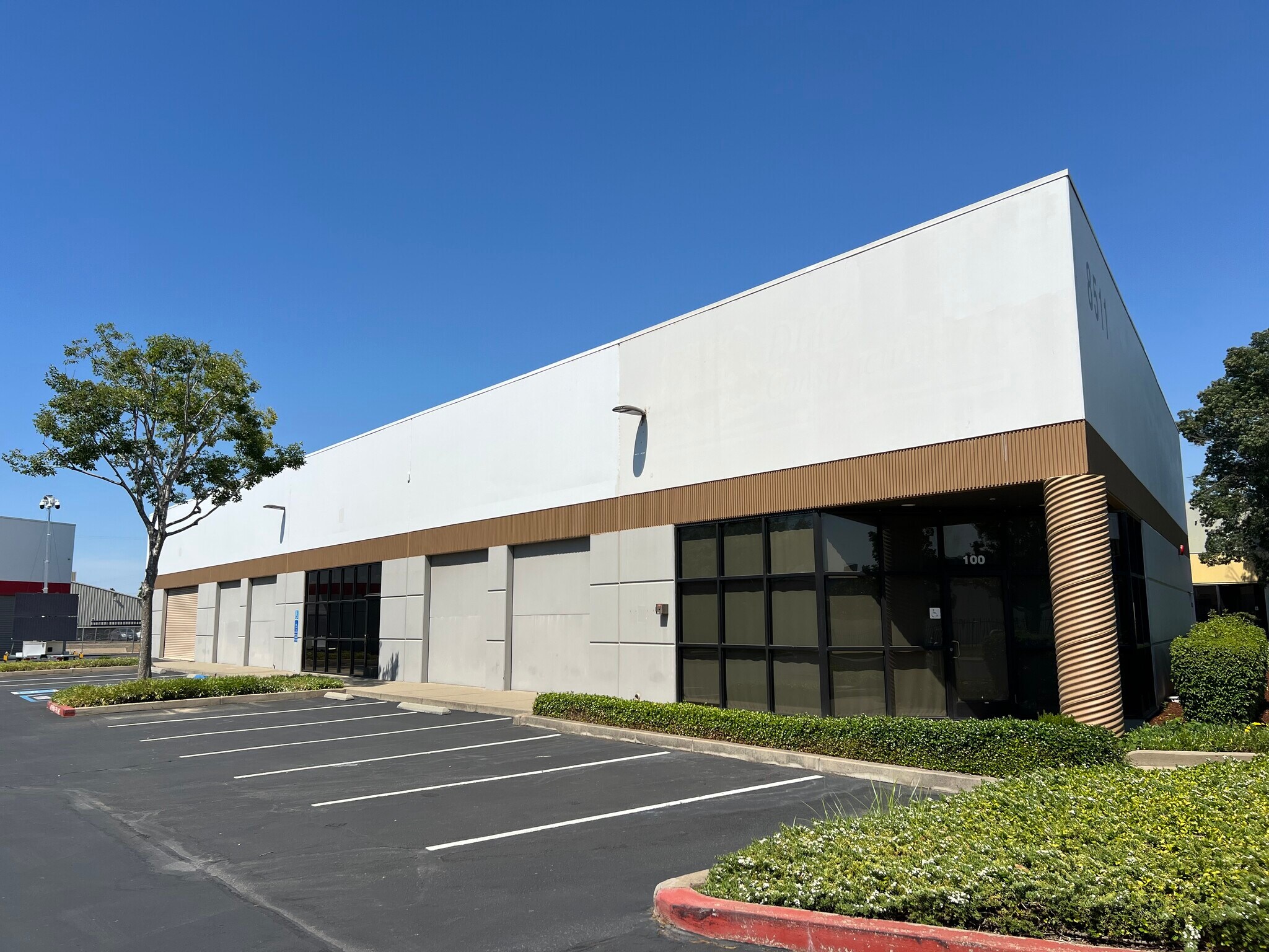 8511 Younger Creek Dr, Sacramento, CA for lease Building Photo- Image 1 of 3