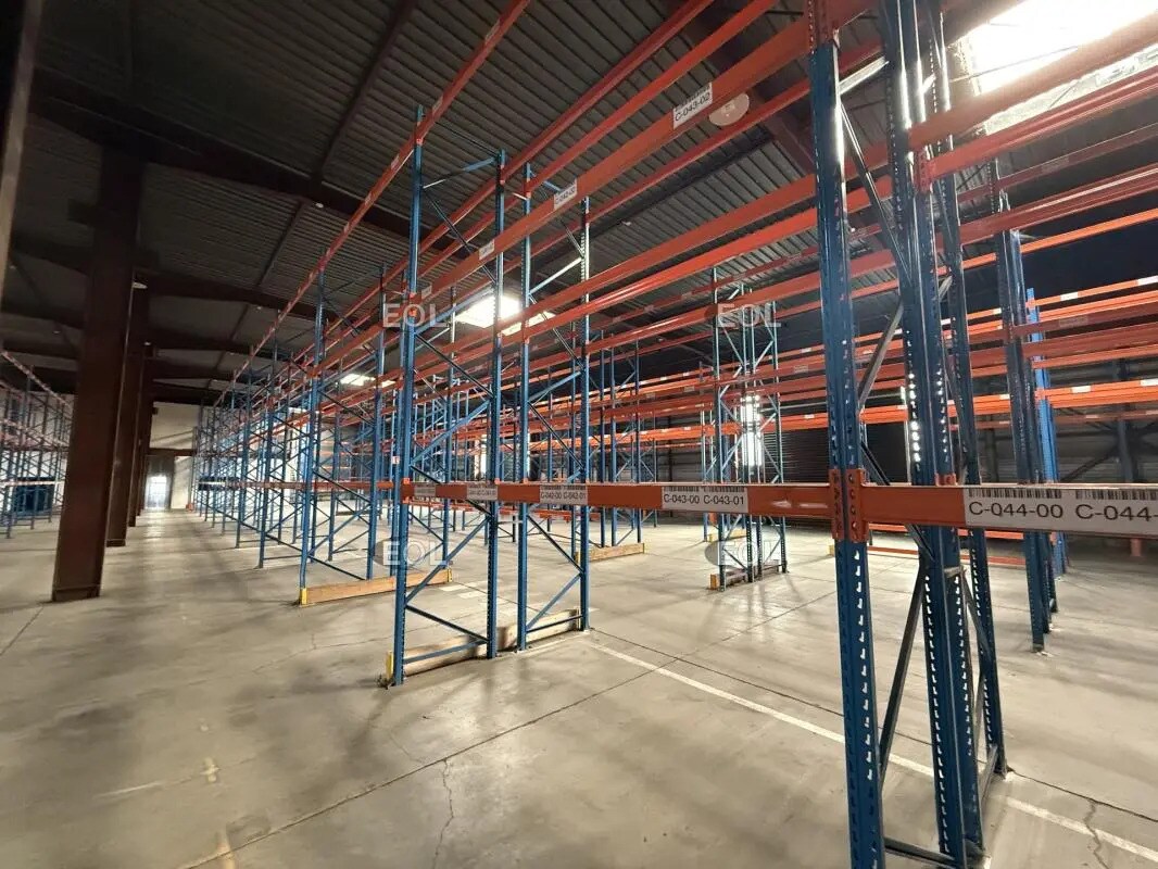 Industrial in Émerainville for lease Interior Photo- Image 1 of 13