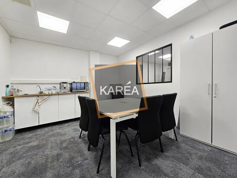 Office in Serris for lease - Interior Photo - Image 3 of 15