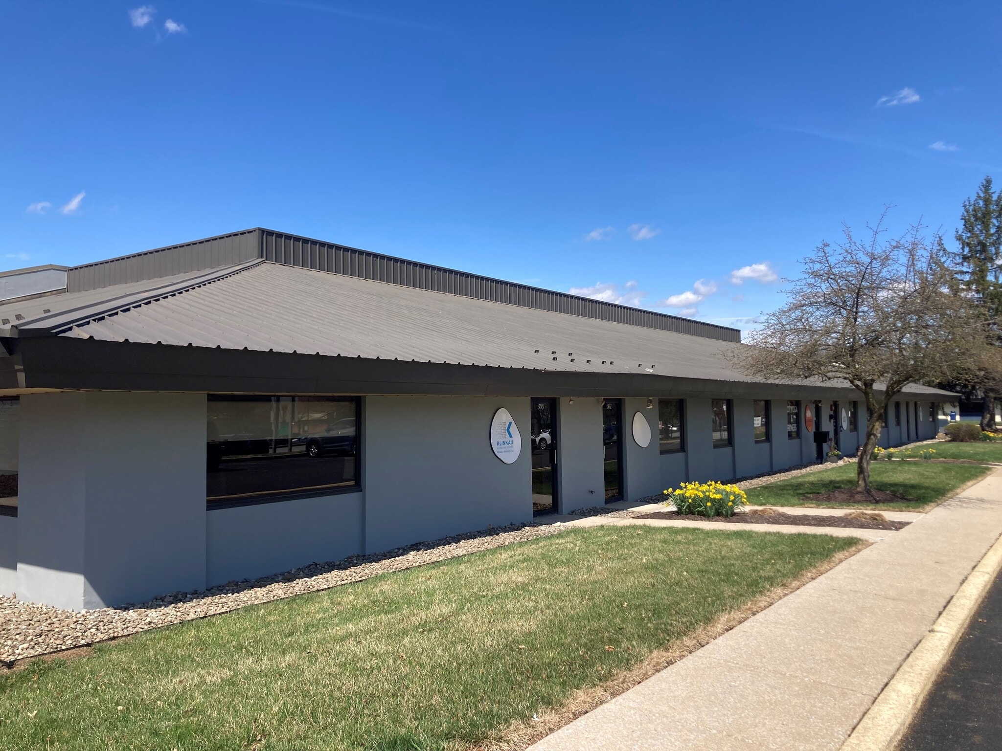 35 E Uwchlan Ave, Exton, PA for lease Primary Photo- Image 1 of 11