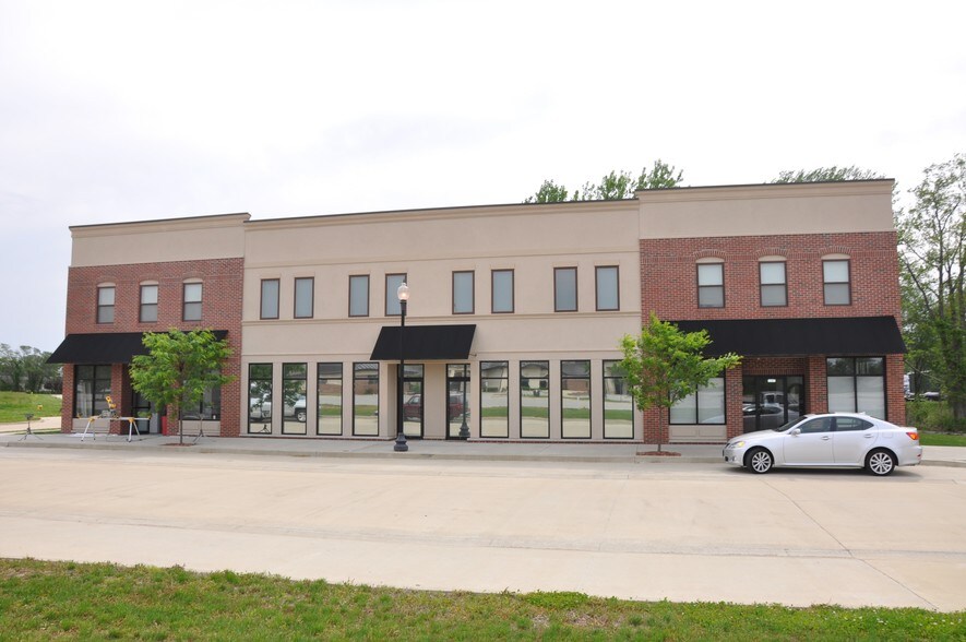 1391 MT Zion Pky, Mount Zion, IL à vendre - Photo du bâtiment - Image 2 de 21
