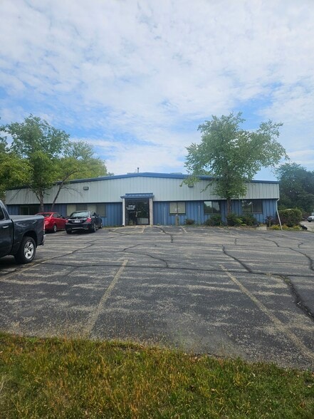 4253 Argosy Ct, Madison, WI à louer - Photo du bâtiment - Image 2 de 7