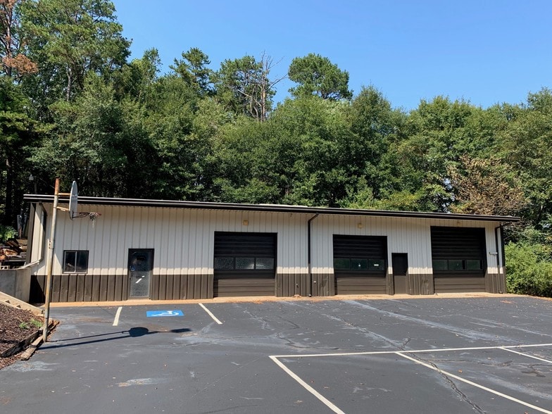 2628 Gentry Memorial Hwy, Pickens, SC for lease - Primary Photo - Image 1 of 5