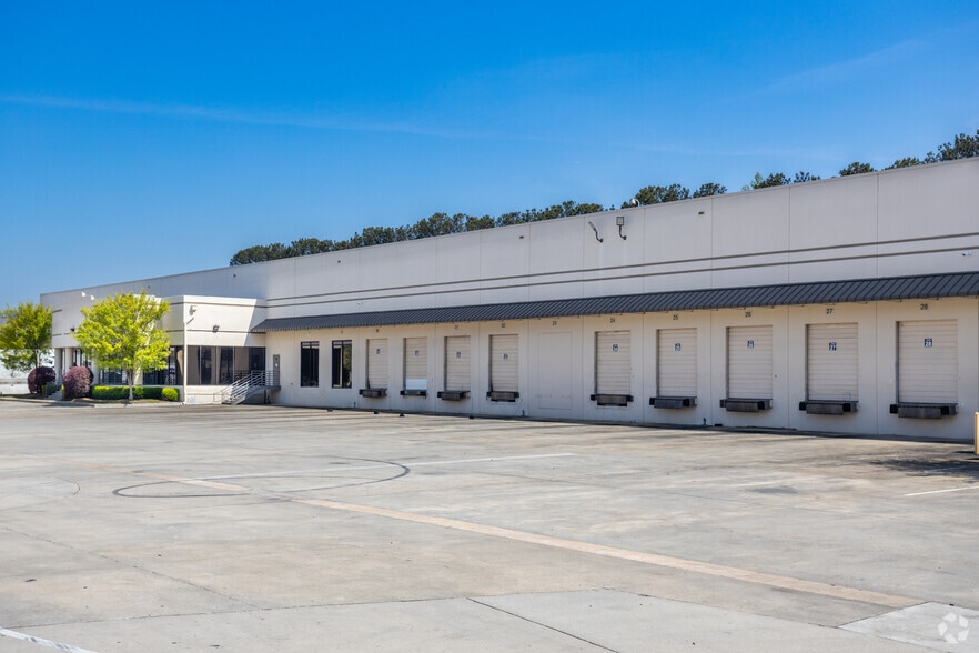 4071 Southmeadow Pky W, Atlanta, GA for lease - Building Photo - Image 2 of 11