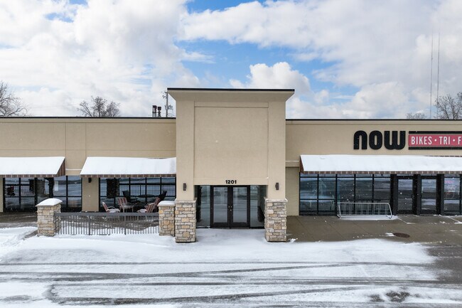 Plus de détails pour 1201 County Road E, Saint Paul, MN - Plusieurs types d'espaces à louer