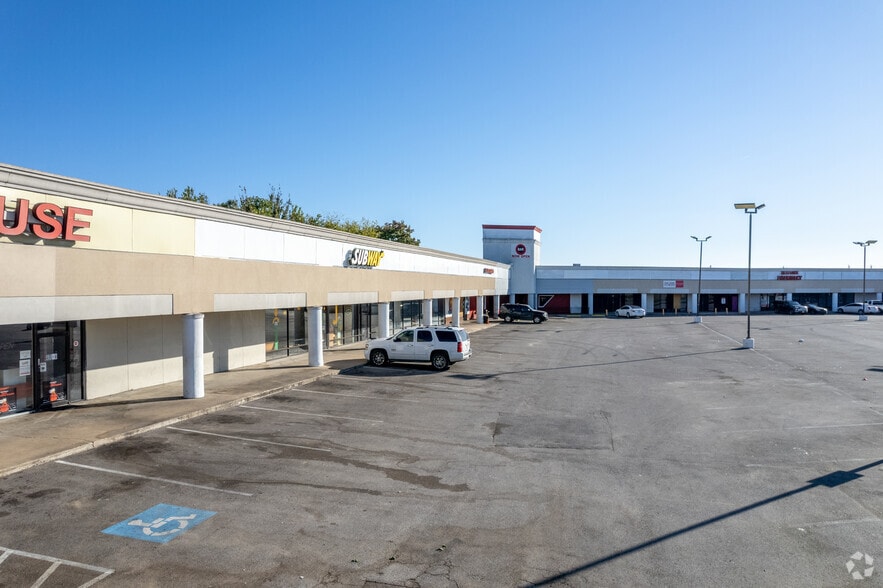 9245 Gulf Fwy, Houston, TX for lease - Building Photo - Image 1 of 9