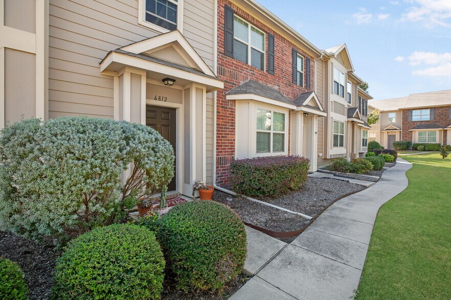 3060 Peyton Brook Dr, Fort Worth, TX à vendre - Photo du bâtiment - Image 3 de 3