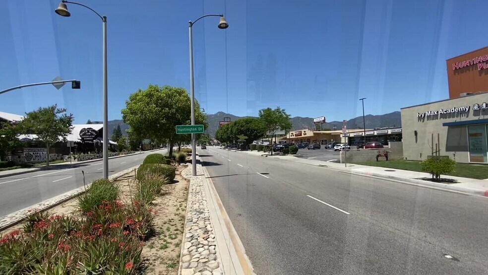 7232 Rosemead Blvd, San Gabriel, CA à vendre - Vidéo sur l’inscription commerciale - Image 2 de 15