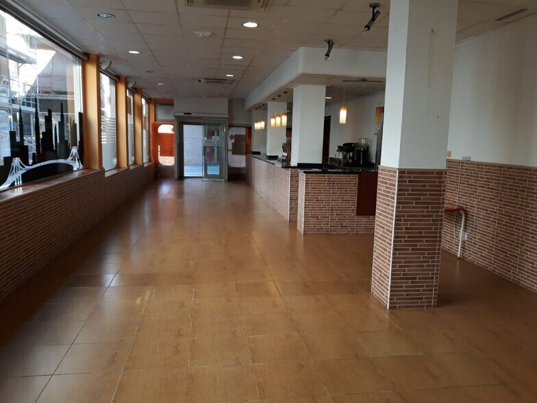 Commerce de détail dans Ontinyent à vendre - Photo du bâtiment - Image 1 de 4