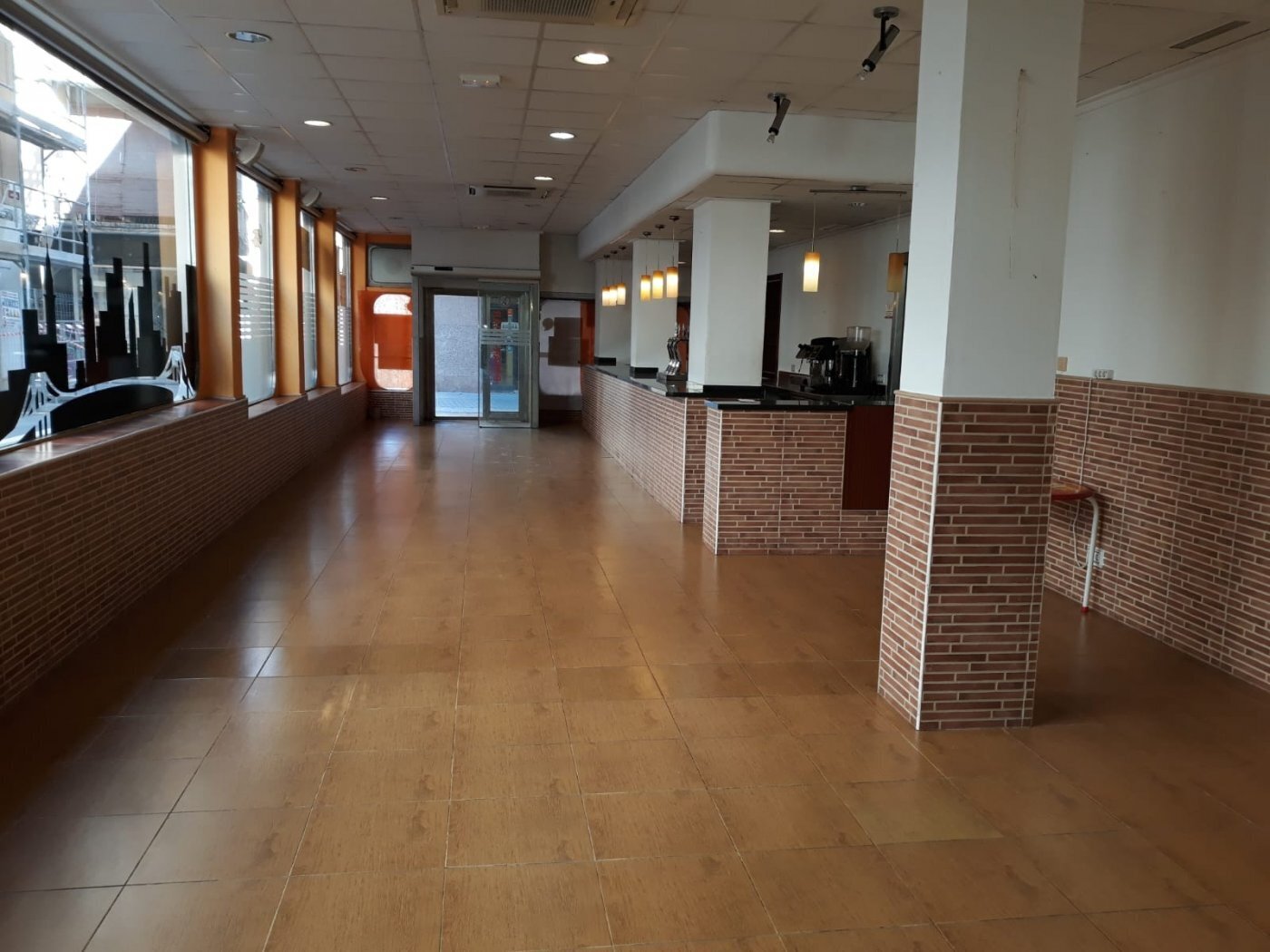 Commerce de détail dans Ontinyent à vendre Photo du bâtiment- Image 1 de 5