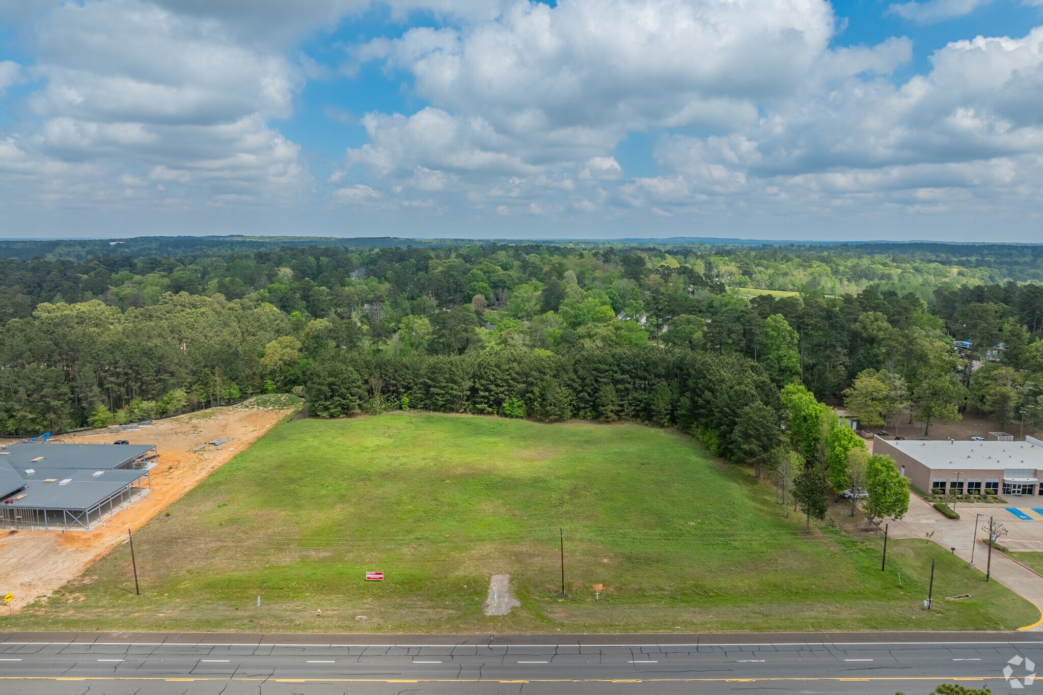 3330 NE Stallings Dr, Nacogdoches, TX à vendre Photo principale- Image 1 de 5