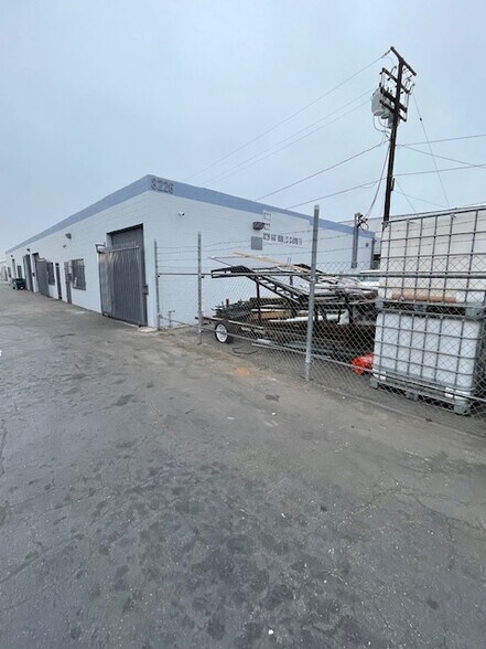 8222-8226 Sorensen Ave, Santa Fe Springs, CA à vendre - Photo du bâtiment - Image 2 de 13