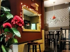 Retail in Madrid, Madrid for lease Interior Photo- Image 1 of 3