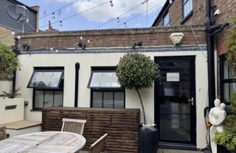 48e Percy Rd, Londres à louer Photo du bâtiment- Image 1 de 6