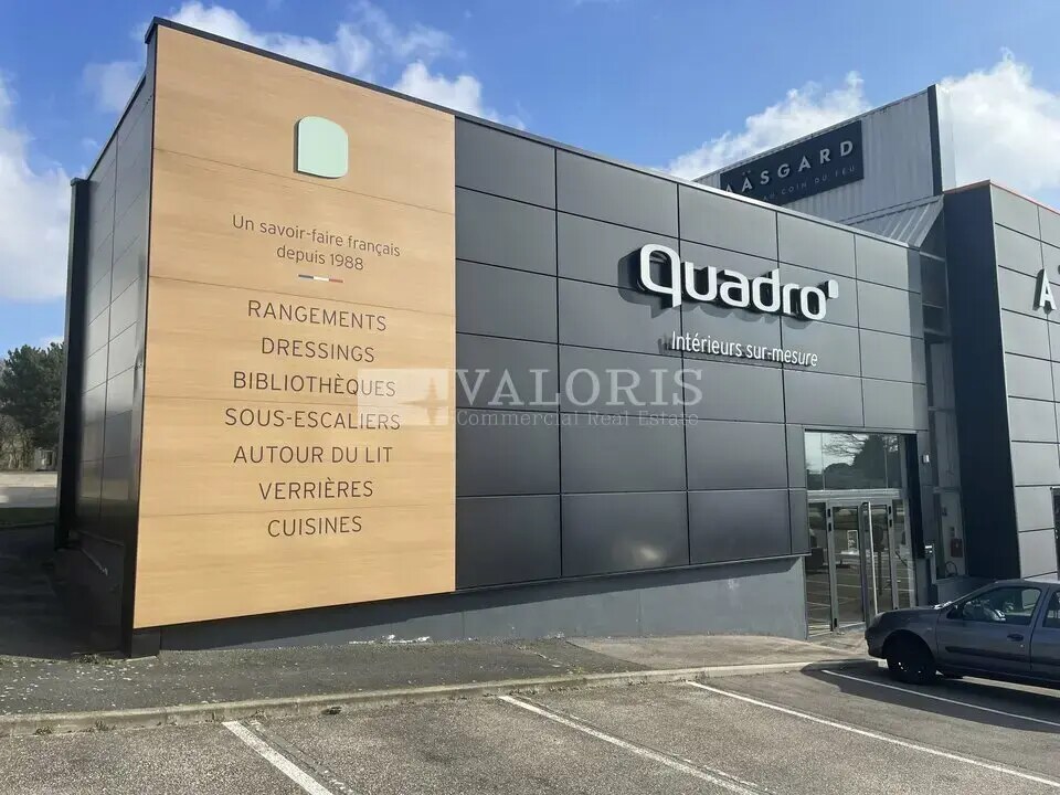 Retail in Limonest for lease Building Photo- Image 1 of 5