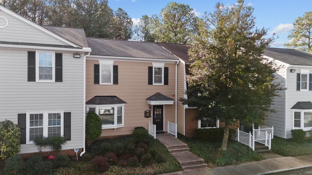 1211-1221 Mall Dr, Richmond, VA for lease Building Photo- Image 1 of 33