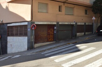 Plus de détails pour Multi-résidentiel à vendre