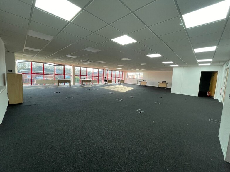 Heavens Walk, Doncaster for lease - Building Photo - Image 2 of 8